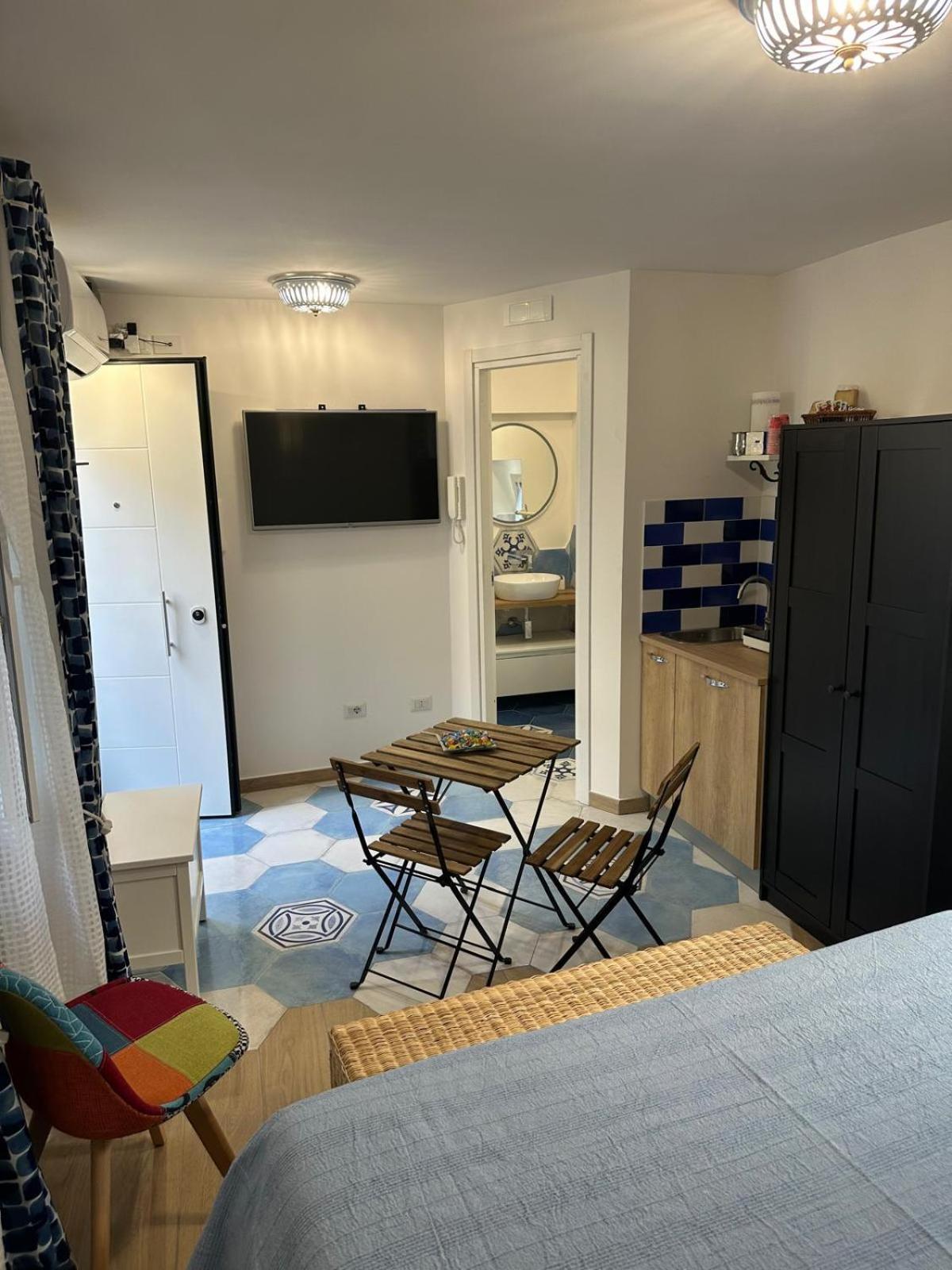 Dama Room Vietri Eksteriør billede