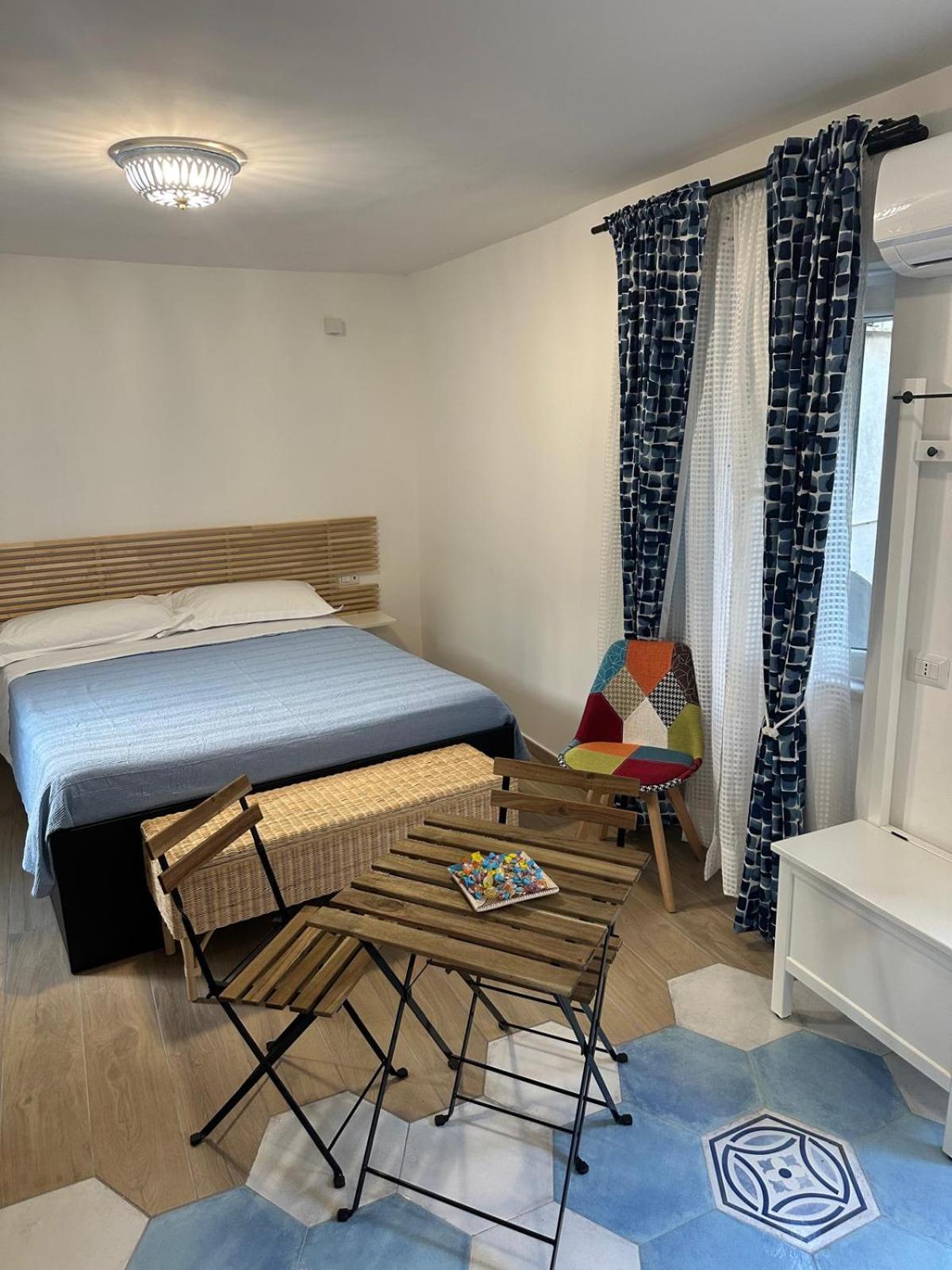 Dama Room Vietri Eksteriør billede